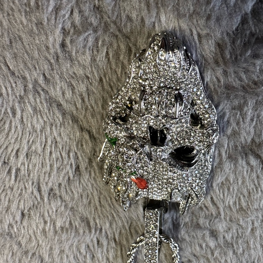 Silver crystal  Skull Pendant - Picture 2 of 11